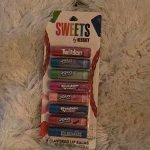 💄NWT FUN Sweets By Hershey Lot of 8 Flavored Lip Balms Must Have 💄